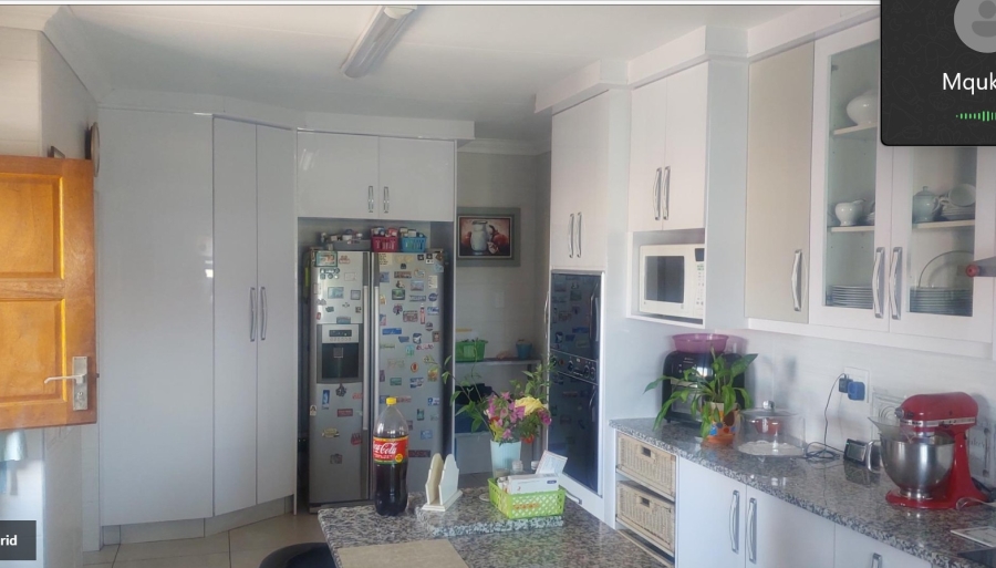 3 Bedroom Property for Sale in Linmeyer Gauteng