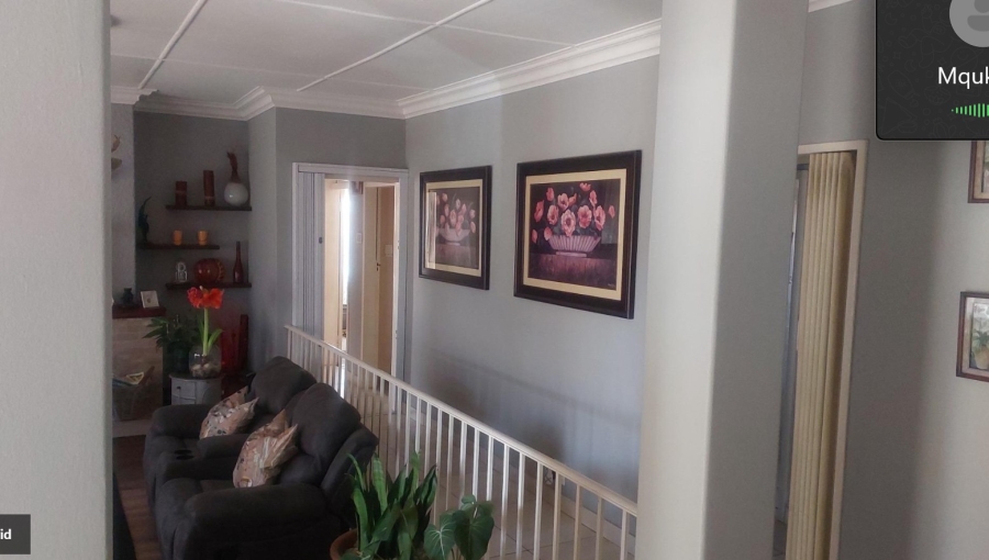 3 Bedroom Property for Sale in Linmeyer Gauteng