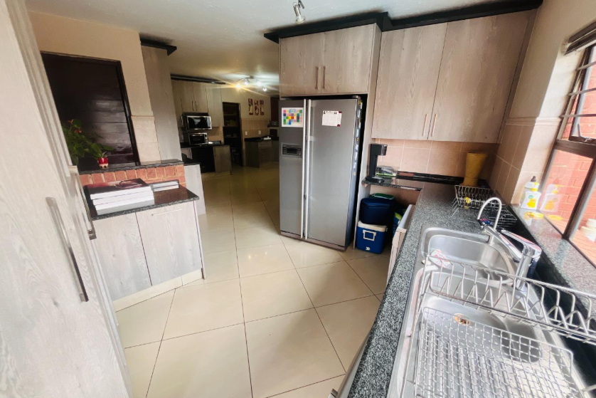 5 Bedroom Property for Sale in Meyersdal Gauteng