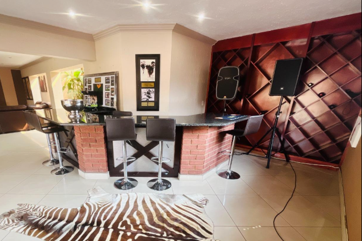 5 Bedroom Property for Sale in Meyersdal Gauteng