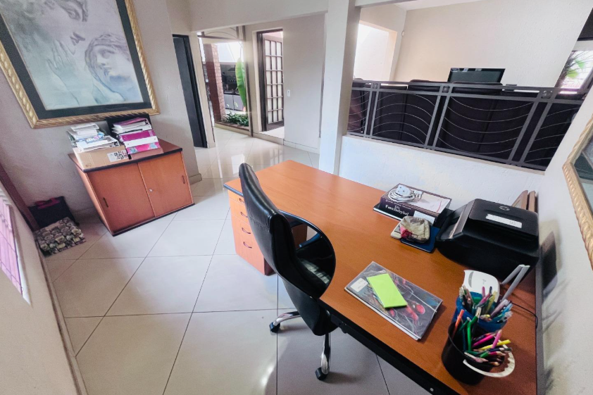 5 Bedroom Property for Sale in Meyersdal Gauteng