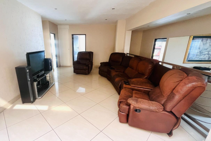 5 Bedroom Property for Sale in Meyersdal Gauteng
