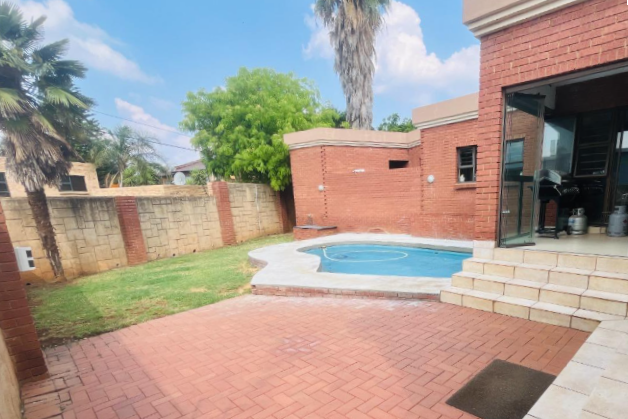5 Bedroom Property for Sale in Meyersdal Gauteng