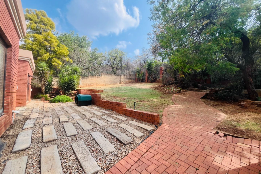 5 Bedroom Property for Sale in Meyersdal Gauteng