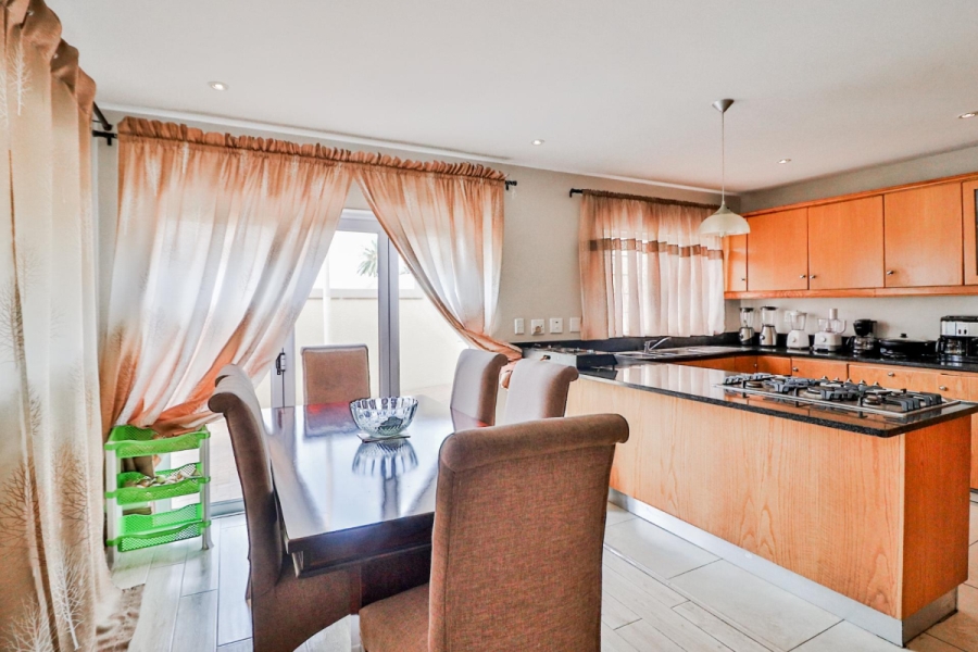 4 Bedroom Property for Sale in Kensington Gauteng