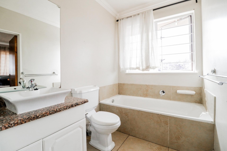 4 Bedroom Property for Sale in Kensington Gauteng