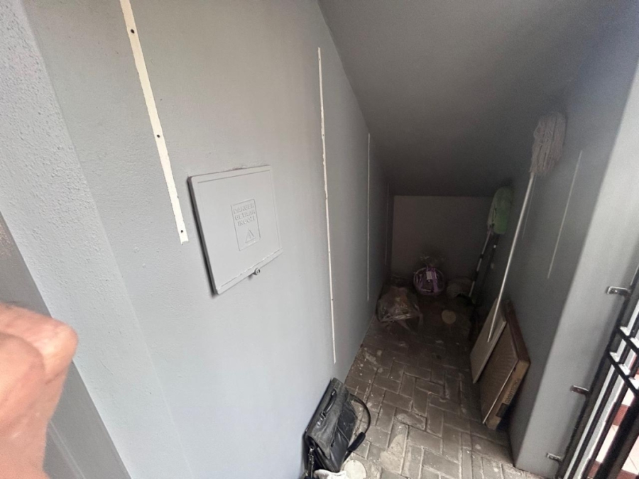 1 Bedroom Property for Sale in Bedfordview Gauteng