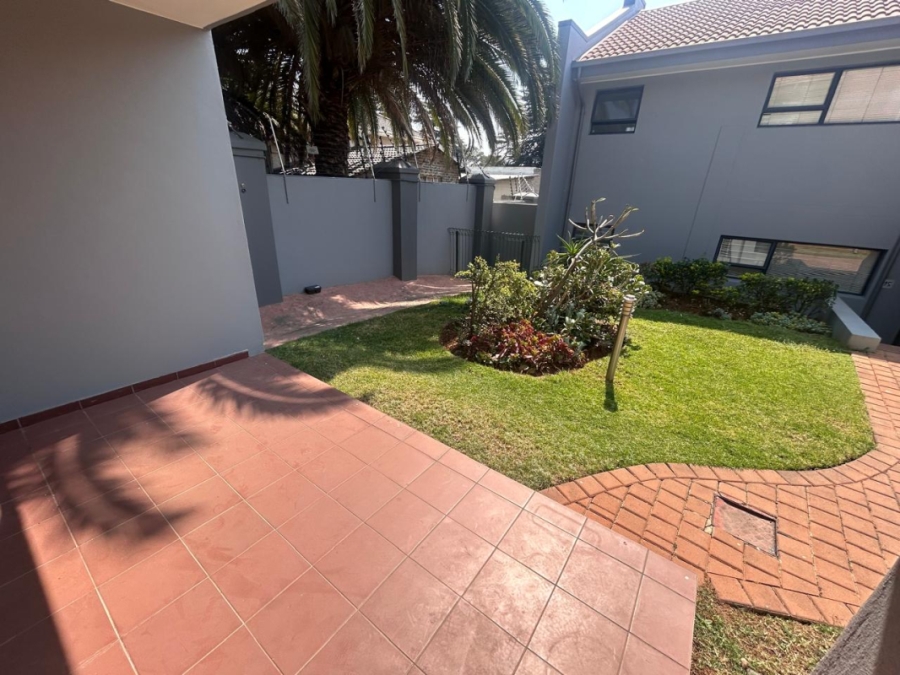 1 Bedroom Property for Sale in Bedfordview Gauteng