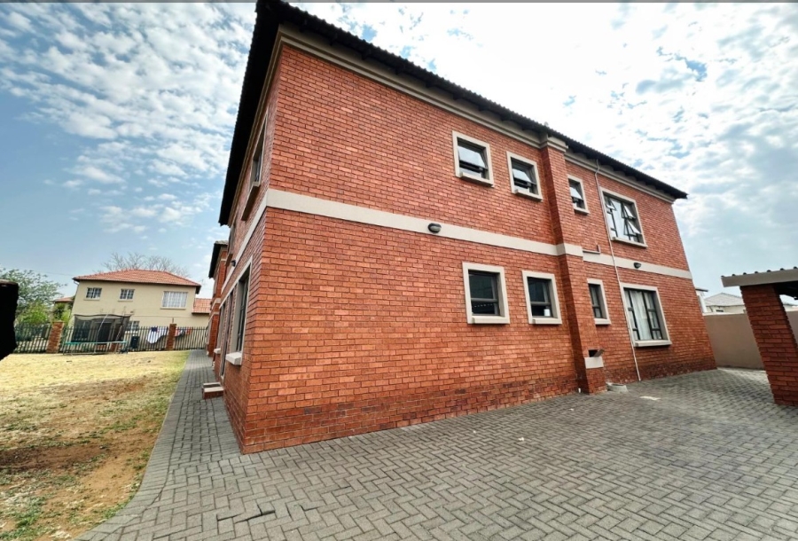 3 Bedroom Property for Sale in Elandspark Gauteng