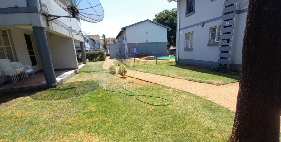 2 Bedroom Property for Sale in Southdale Gauteng