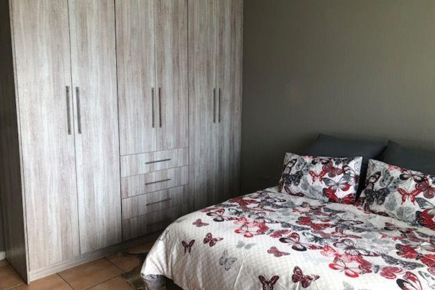 2 Bedroom Property for Sale in Verwoerdpark Gauteng