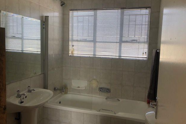 2 Bedroom Property for Sale in Verwoerdpark Gauteng