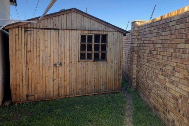 2 Bedroom Property for Sale in Verwoerdpark Gauteng