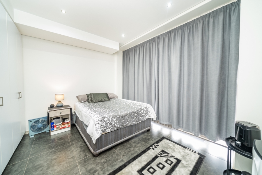 1 Bedroom Property for Sale in Bedfordview Gauteng