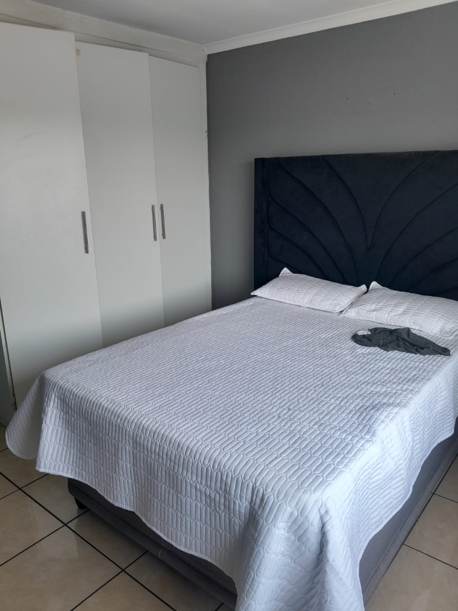 To Let 2 Bedroom Property for Rent in Alan Manor Gauteng