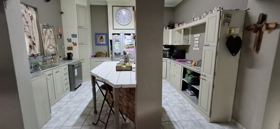 3 Bedroom Property for Sale in Pretoria Gardens Gauteng