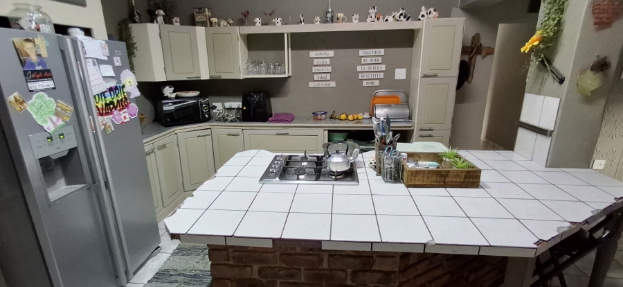 3 Bedroom Property for Sale in Pretoria Gardens Gauteng