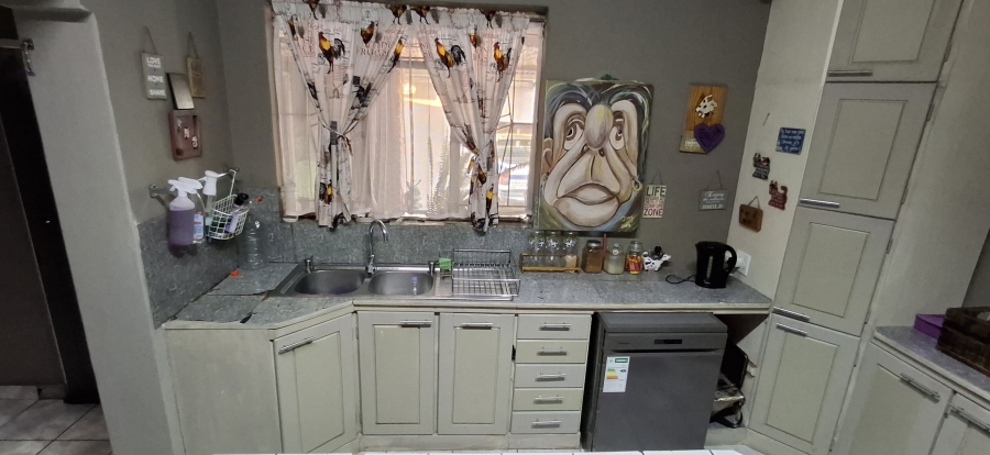 3 Bedroom Property for Sale in Pretoria Gardens Gauteng