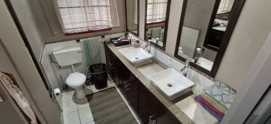 3 Bedroom Property for Sale in Pretoria Gardens Gauteng