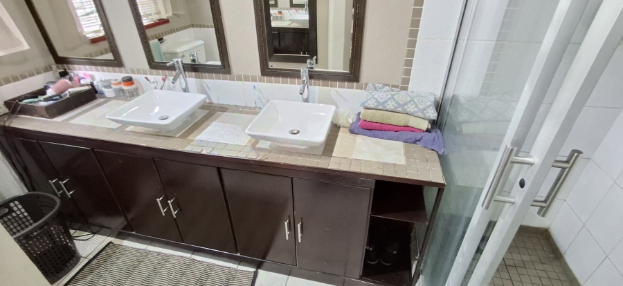 3 Bedroom Property for Sale in Pretoria Gardens Gauteng