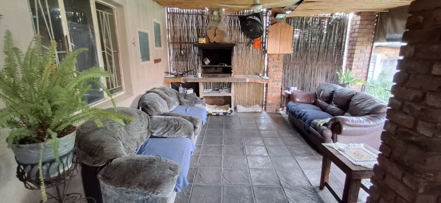 3 Bedroom Property for Sale in Pretoria Gardens Gauteng