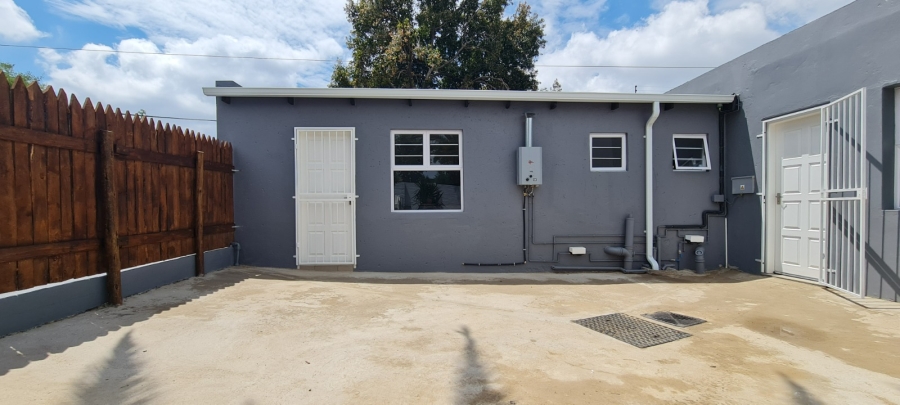 10 Bedroom Property for Sale in Edenvale Central Gauteng