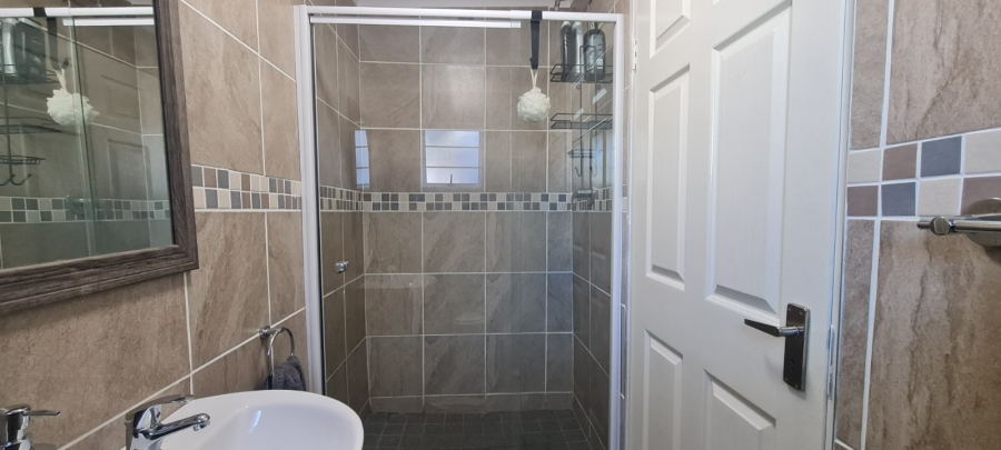 10 Bedroom Property for Sale in Edenvale Central Gauteng