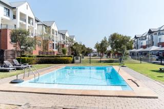 2 Bedroom Property for Sale in Greenstone Crest Gauteng