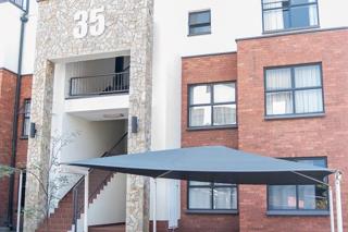 2 Bedroom Property for Sale in Greenstone Crest Gauteng