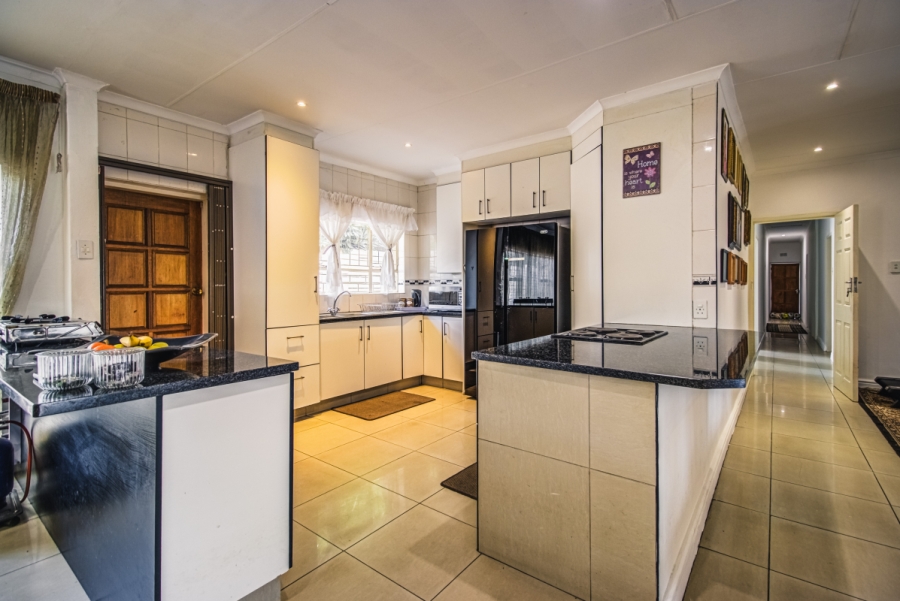 4 Bedroom Property for Sale in Isandovale Gauteng