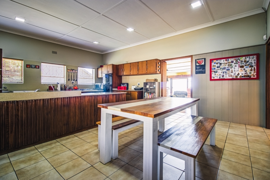 5 Bedroom Property for Sale in Sunnyridge Gauteng