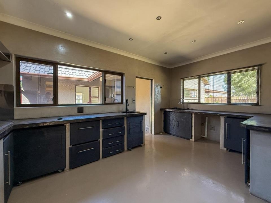 4 Bedroom Property for Sale in Parkrand Gauteng