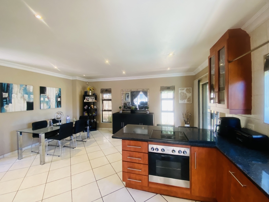 3 Bedroom Property for Sale in New Redruth Gauteng