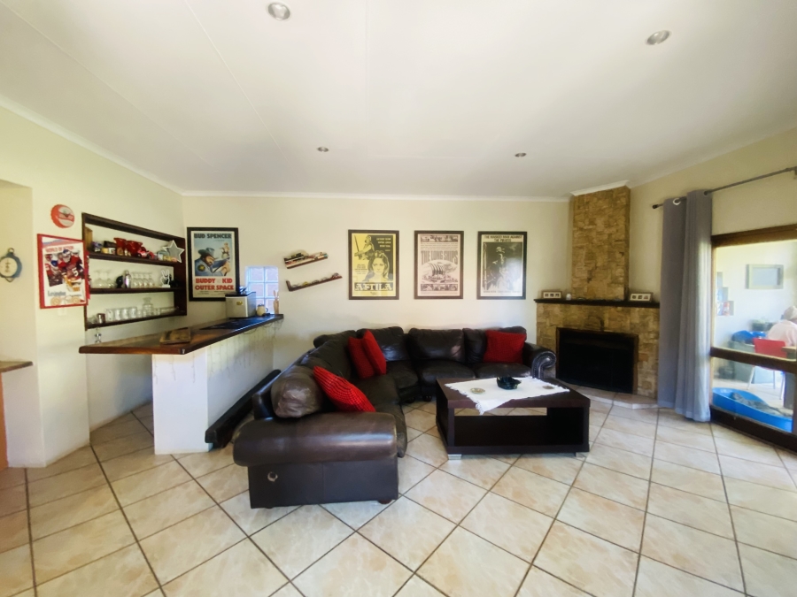 5 Bedroom Property for Sale in New Redruth Gauteng