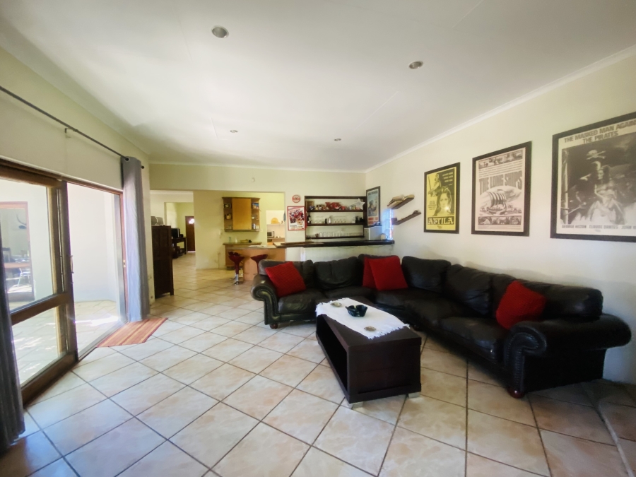 5 Bedroom Property for Sale in New Redruth Gauteng