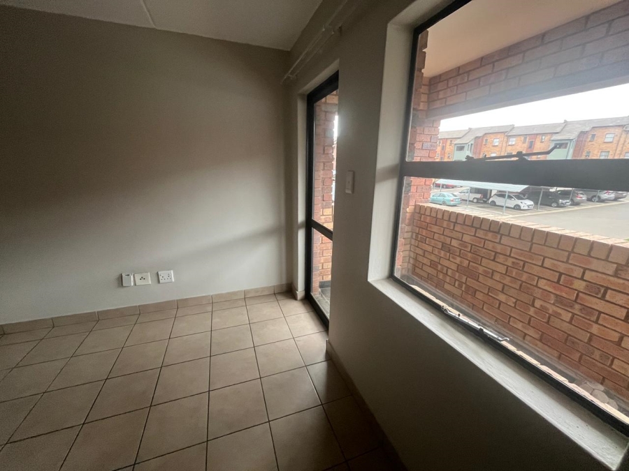 2 Bedroom Property for Sale in Alveda Park Gauteng