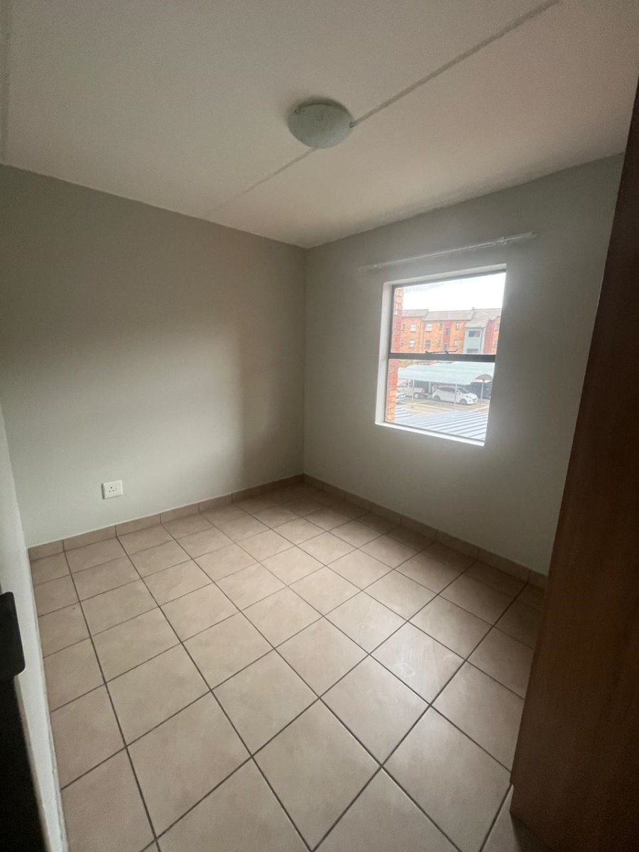 2 Bedroom Property for Sale in Alveda Park Gauteng