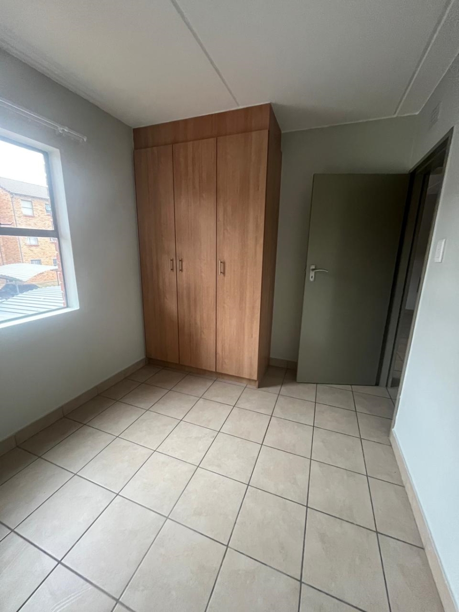 2 Bedroom Property for Sale in Alveda Park Gauteng