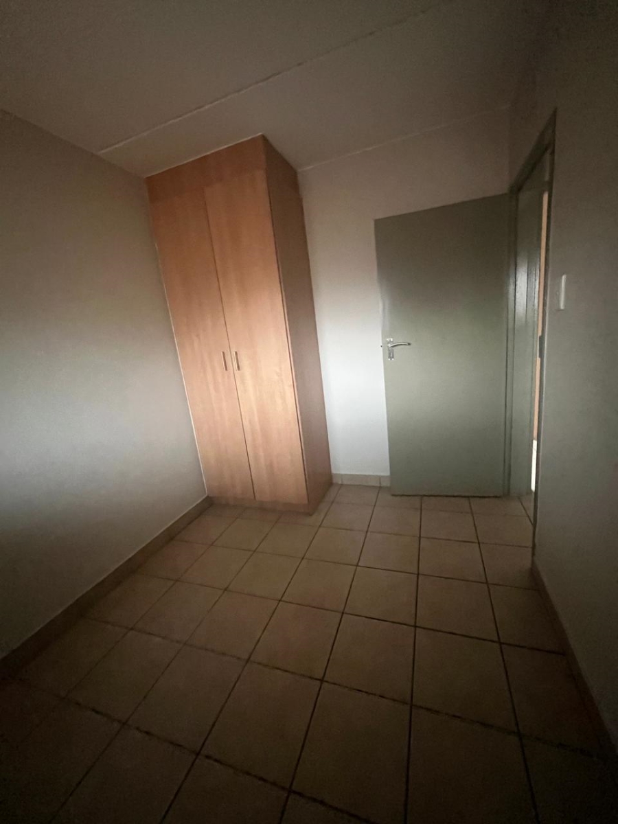 2 Bedroom Property for Sale in Alveda Park Gauteng