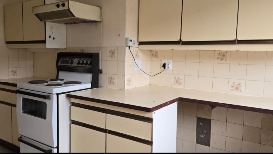 3 Bedroom Property for Sale in Tulisa Park Gauteng
