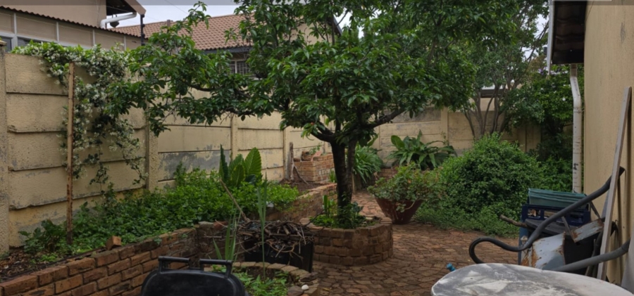 3 Bedroom Property for Sale in Tulisa Park Gauteng