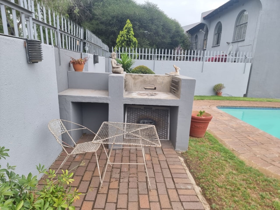 3 Bedroom Property for Sale in Verwoerdpark Gauteng