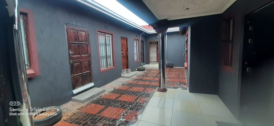 3 Bedroom Property for Sale in Siluma View Gauteng