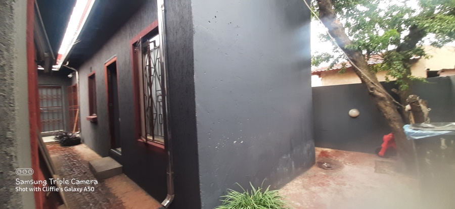 3 Bedroom Property for Sale in Siluma View Gauteng
