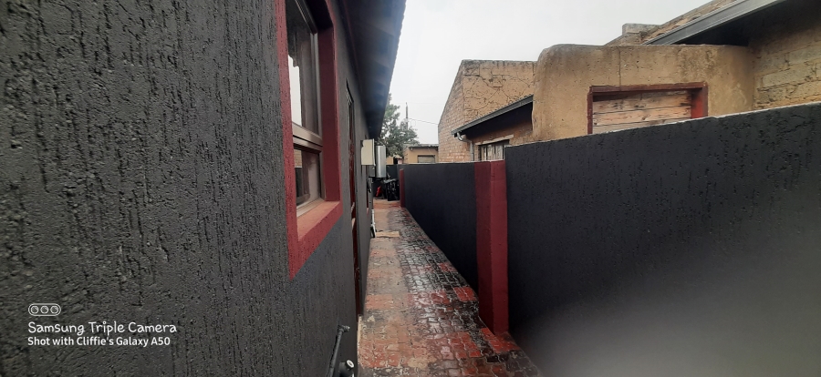 3 Bedroom Property for Sale in Siluma View Gauteng