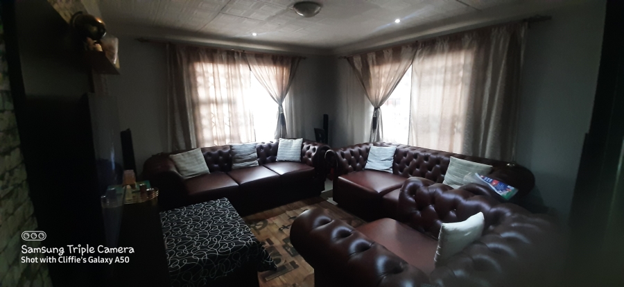 3 Bedroom Property for Sale in Siluma View Gauteng