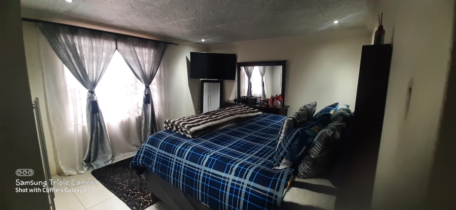 3 Bedroom Property for Sale in Siluma View Gauteng