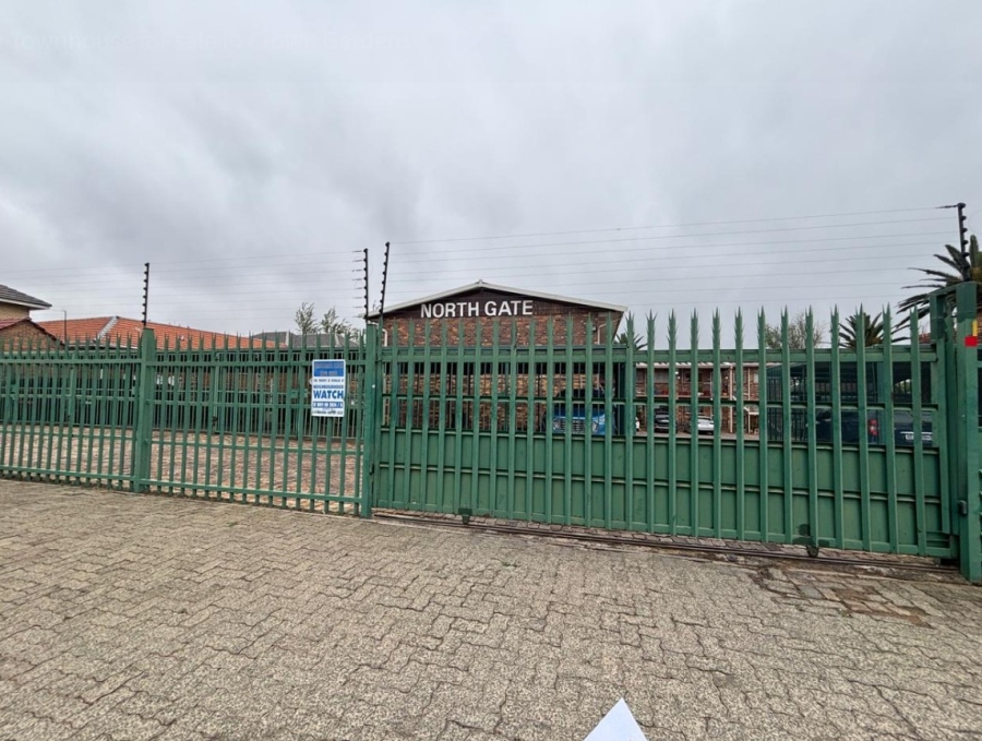 2 Bedroom Property for Sale in Crown Gauteng