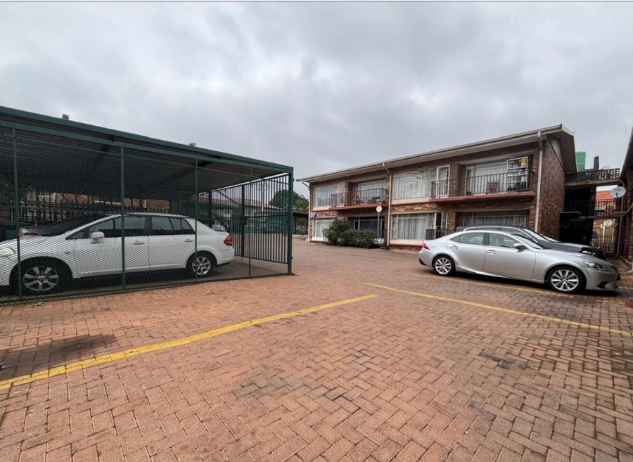 2 Bedroom Property for Sale in Crown Gauteng