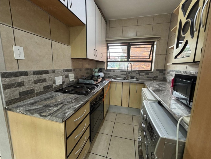2 Bedroom Property for Sale in Crown Gauteng